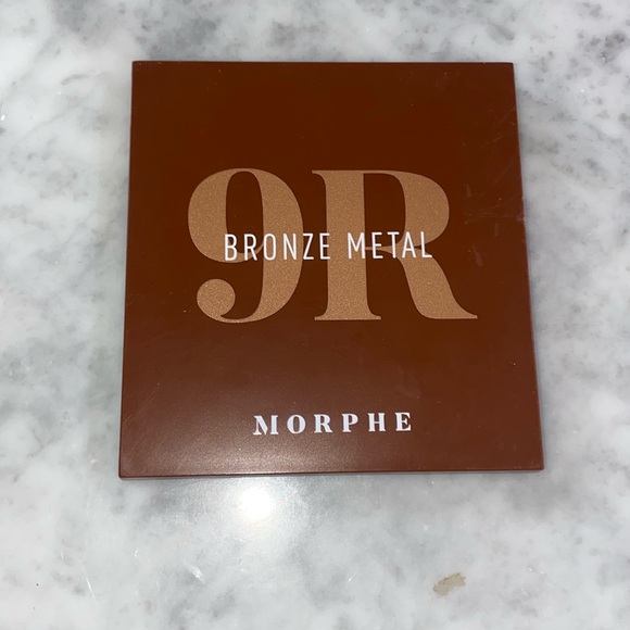 Morphe - Picture 2 of 7